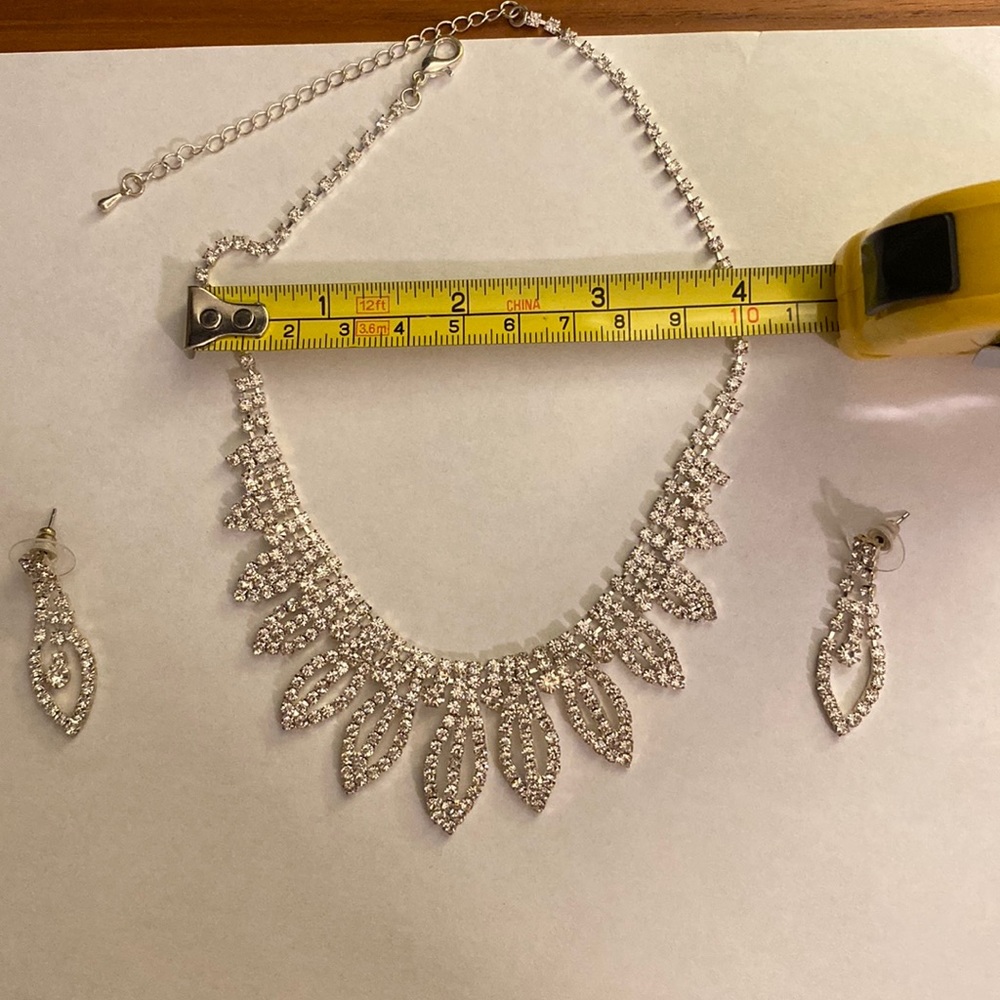 Event necklace and earring set